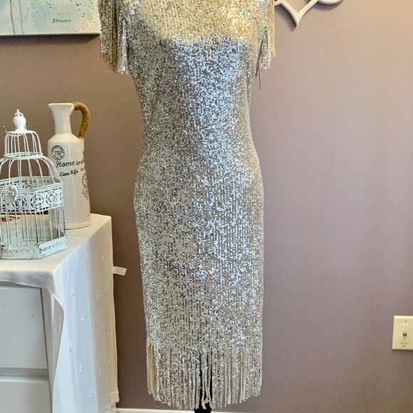 Gorgeous Frank Lyman Sequin dress with fringe Sz M - Picture 14 of 16